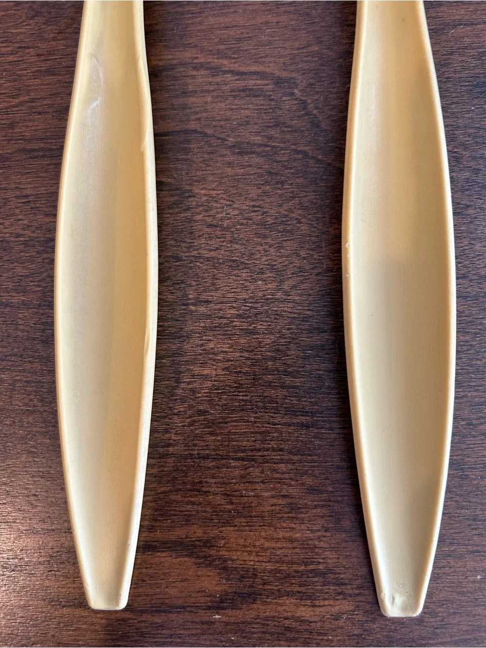 Tupperware Salad Tongs HARVEST GOLD 12.25 Inches. Read Description For Details.